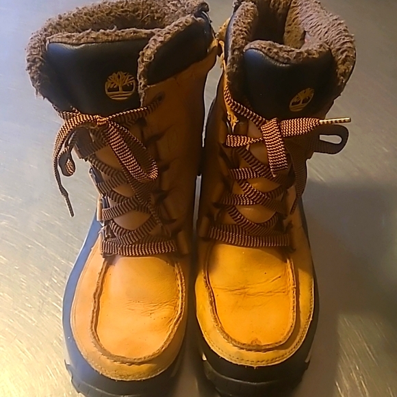 Timberland Boots - Boys 5 - Picture 1 of 6